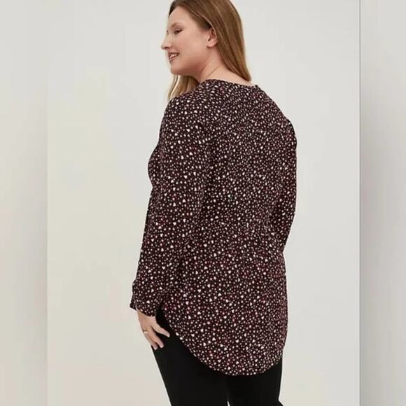Torrid Emma Babydoll Rayon Slub Lace Trim hearts and stars Tunic Top plus size 2 - Picture 11 of 12